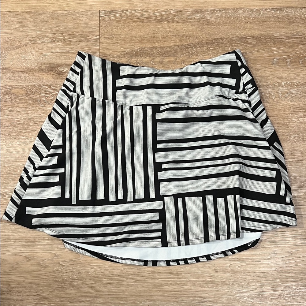 Black and White Striped Golf Skirt
